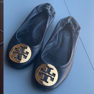 Tory Burch ballet flats with gold emblem